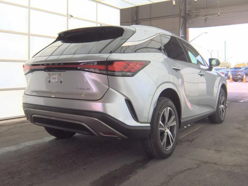 2023 Lexus RX 5th Gen - Image 2 of 10