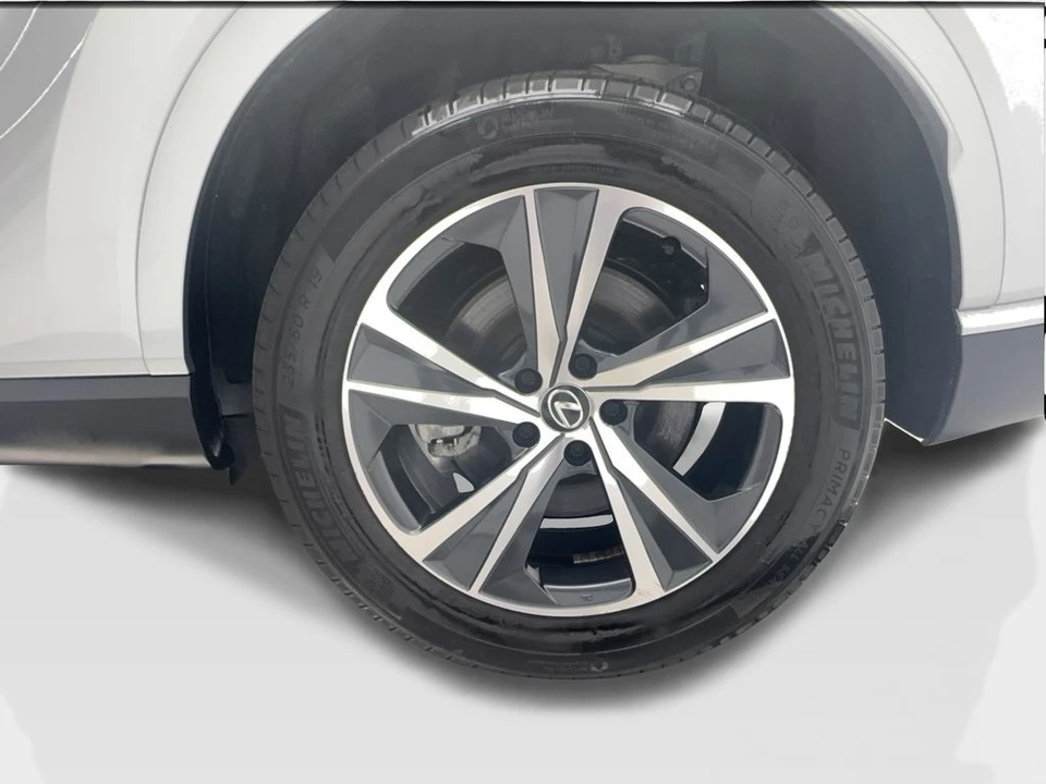 2023 Lexus RX 5th Gen - Image 11 of 21