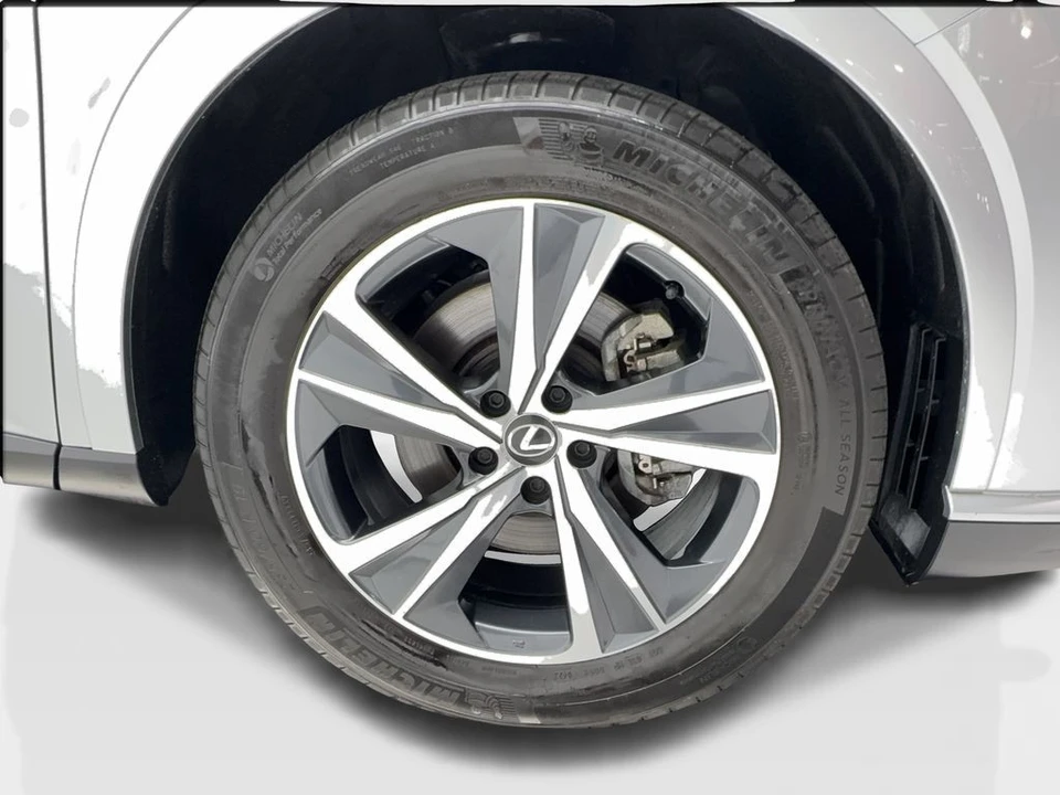 2023 Lexus RX 5th Gen - Image 13 of 21
