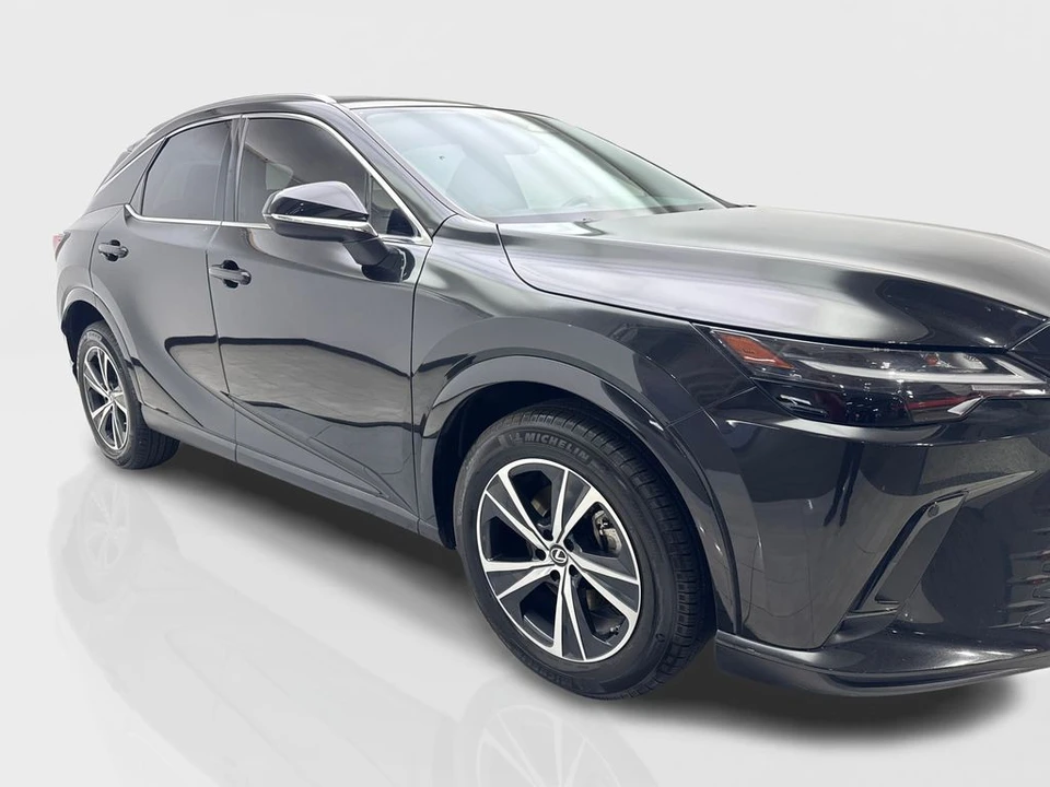 2023 Lexus RX 5th Gen - Image 12 of 21