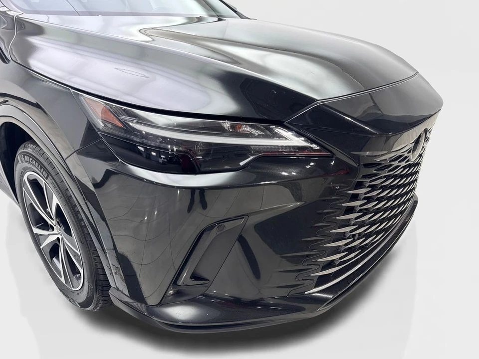 2023 Lexus RX 5th Gen - Image 17 of 21