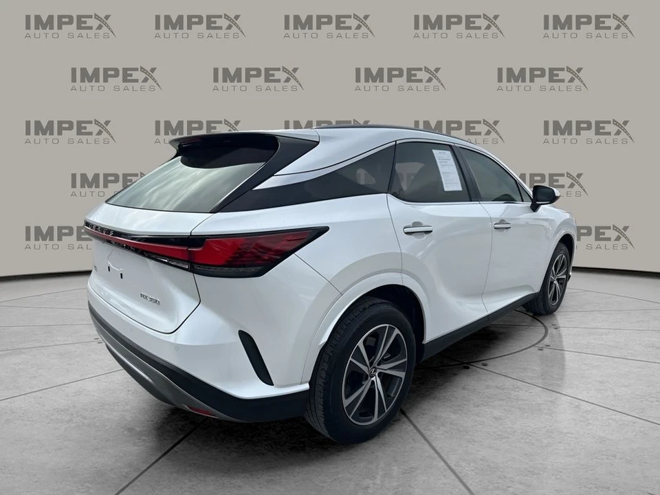 2023 Lexus RX 5th Gen - Image 5 of 12