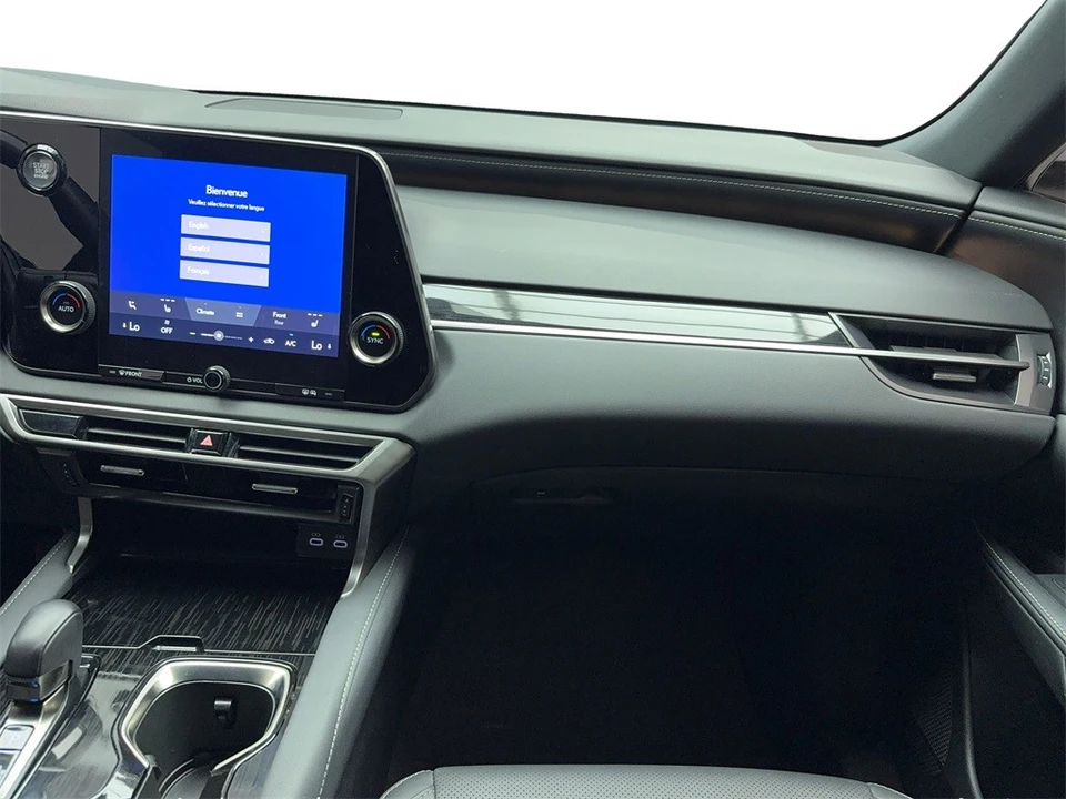 2023 Lexus RX 5th Gen - Image 19 of 21