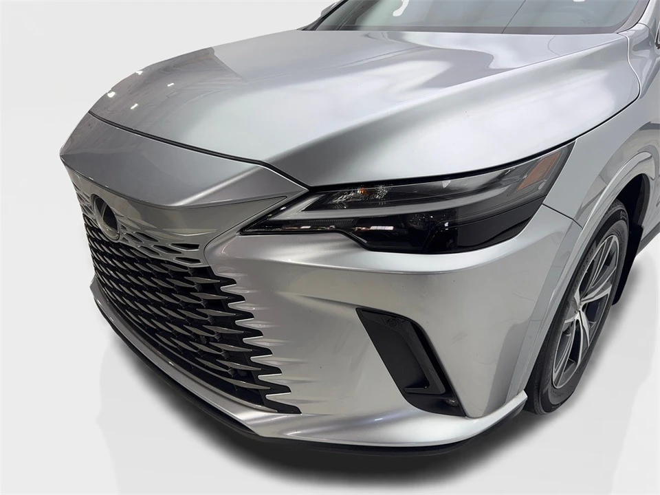 2023 Lexus RX 5th Gen - Image 16 of 21