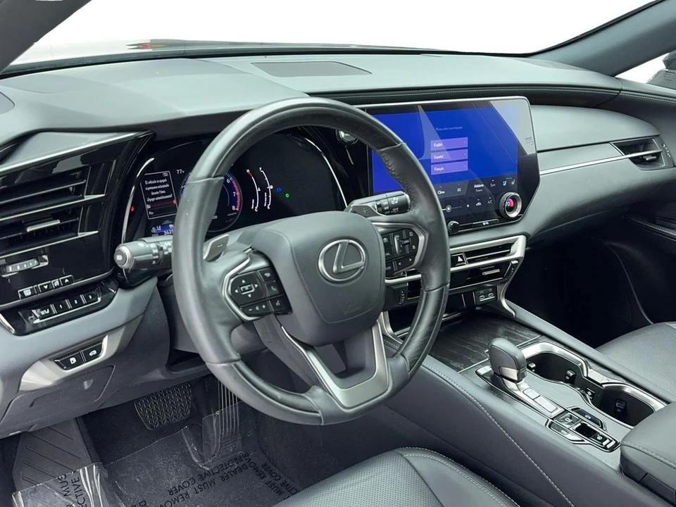 2023 Lexus RX 5th Gen - Image 14 of 21