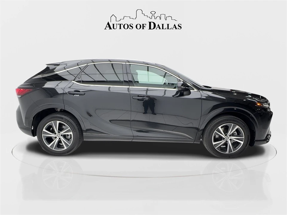 2023 Lexus RX 5th Gen - Image 7 of 12