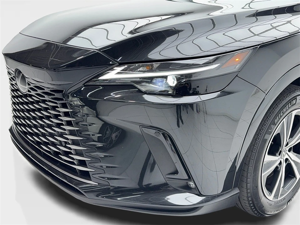 2023 Lexus RX 5th Gen - Image 5 of 12