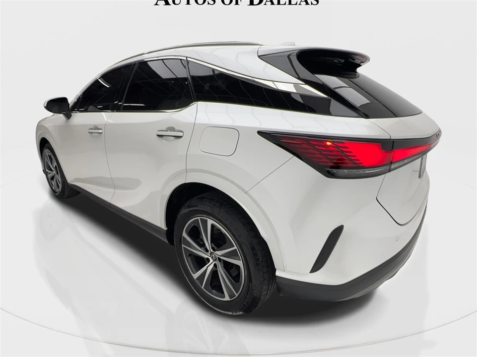 2023 Lexus RX 5th Gen - Image 10 of 12