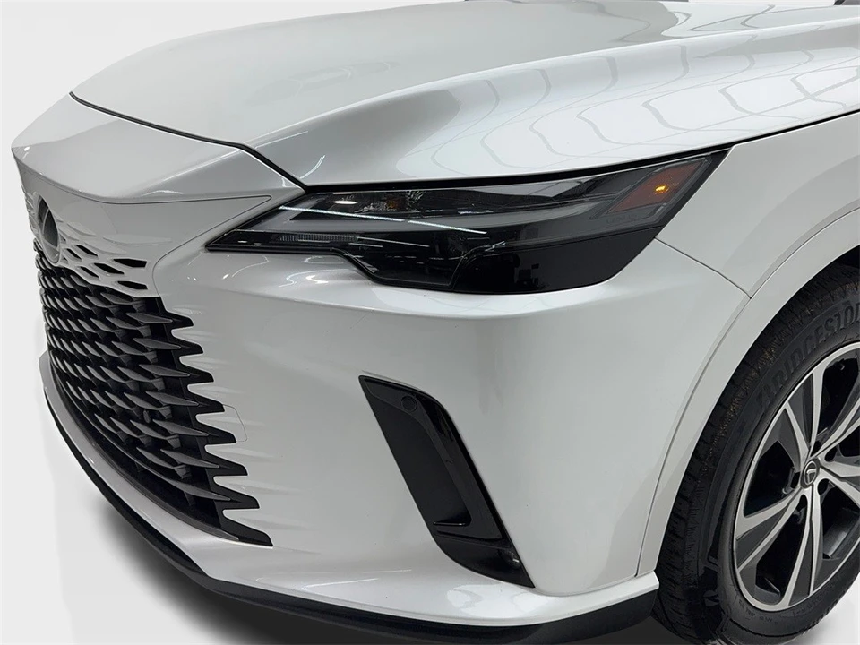 2023 Lexus RX 5th Gen - Image 5 of 12