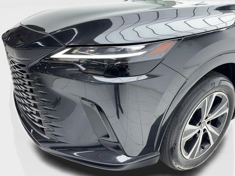2023 Lexus RX 5th Gen - Image 5 of 12