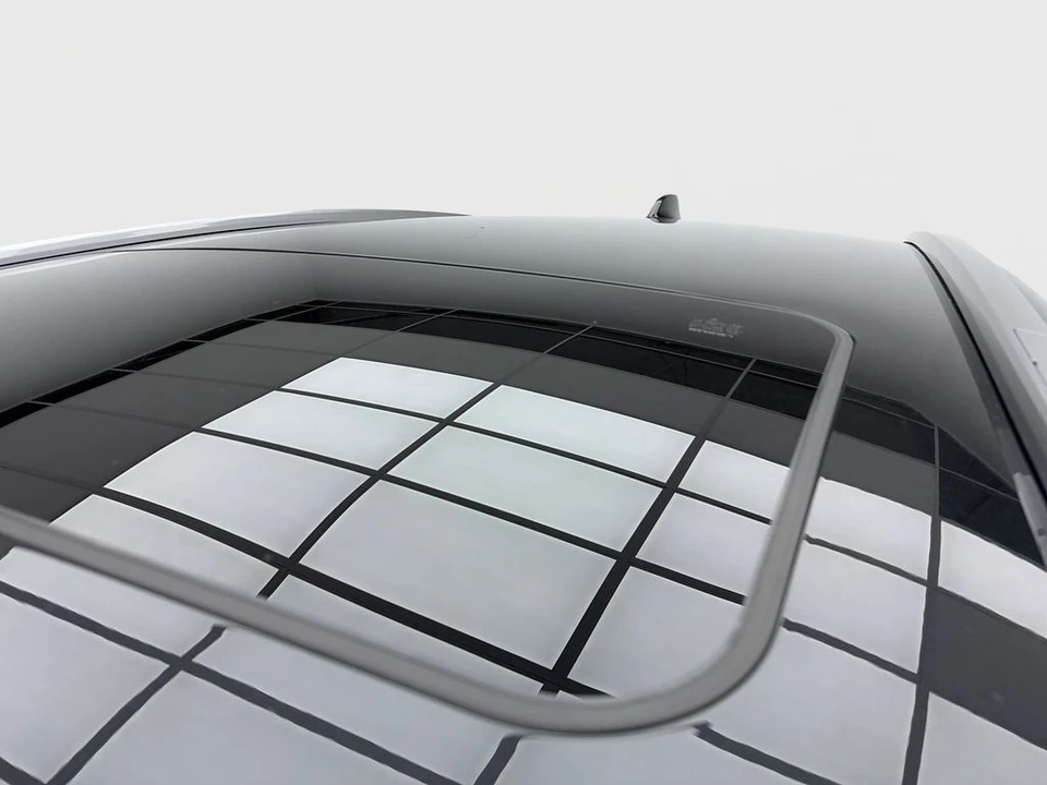 2023 Lexus RX 5th Gen - Image 13 of 21