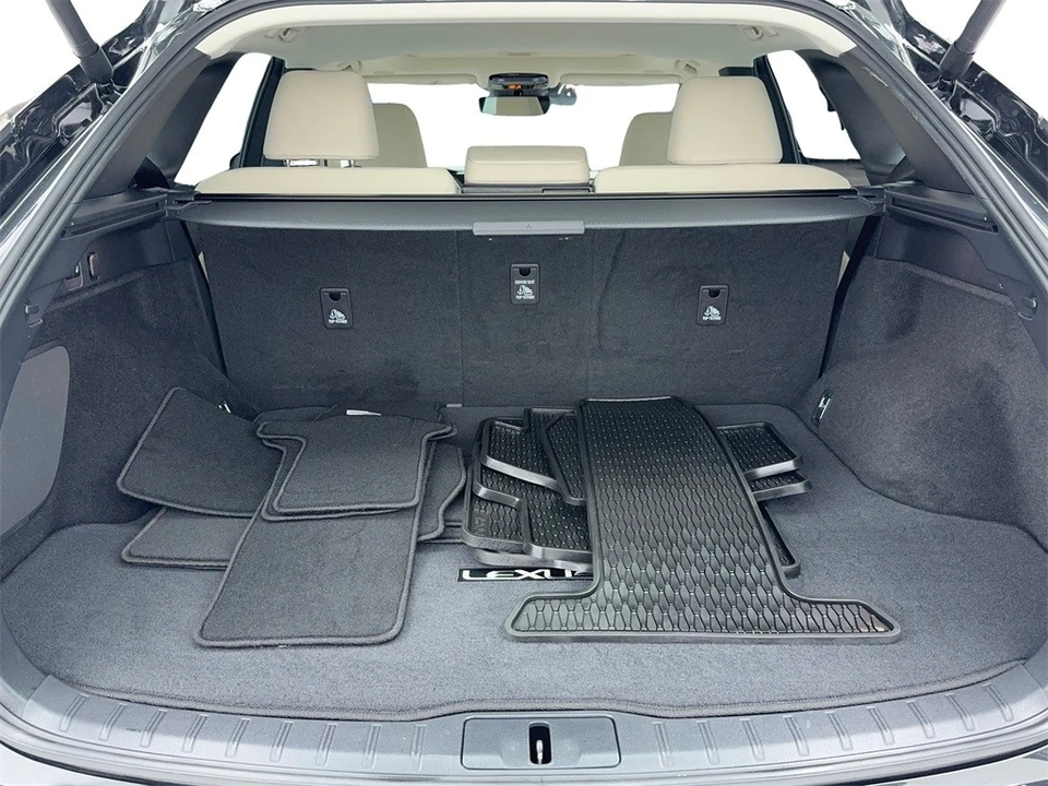 2023 Lexus RX 5th Gen - Image 12 of 12
