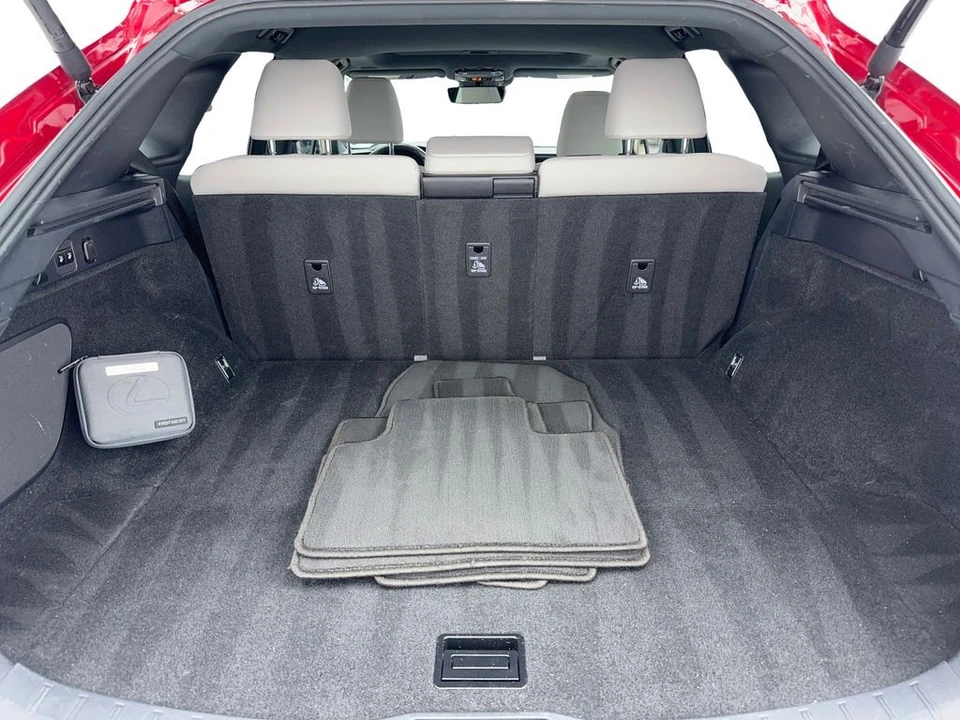 2023 Lexus RX 5th Gen - Image 12 of 21