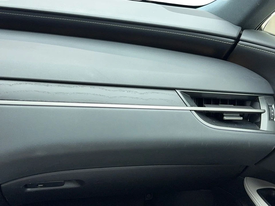 2023 Lexus RX 5th Gen - Image 20 of 21