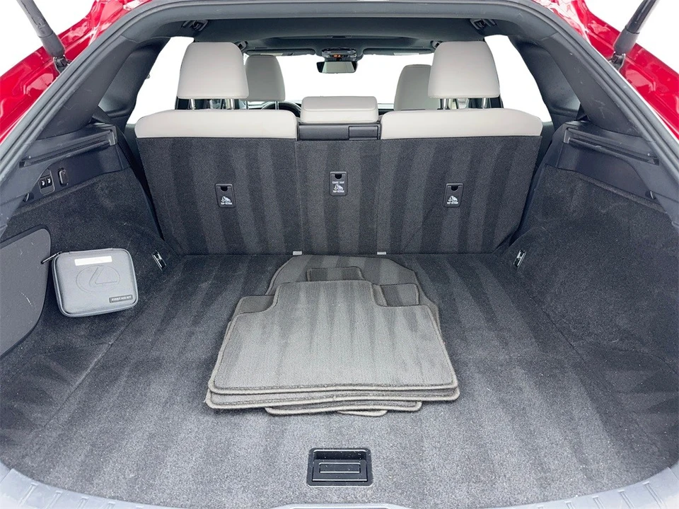 2023 Lexus RX 5th Gen - Image 12 of 21