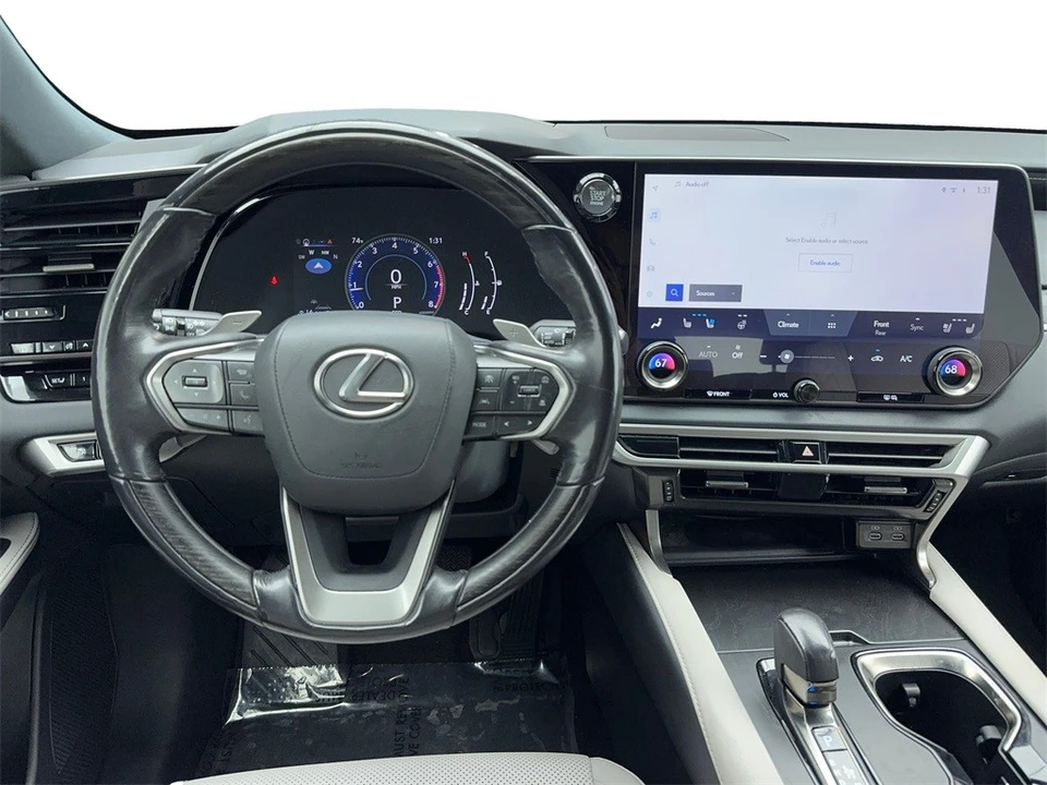 2023 Lexus RX 5th Gen - Image 17 of 21