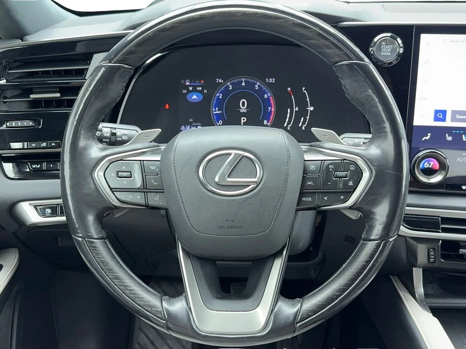 2023 Lexus RX 5th Gen - Image 18 of 21