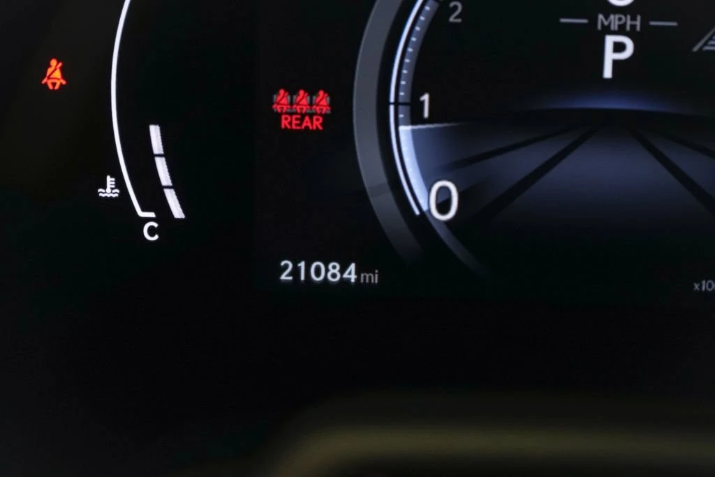 2023 Lexus RX 5th Gen - Image 18 of 21