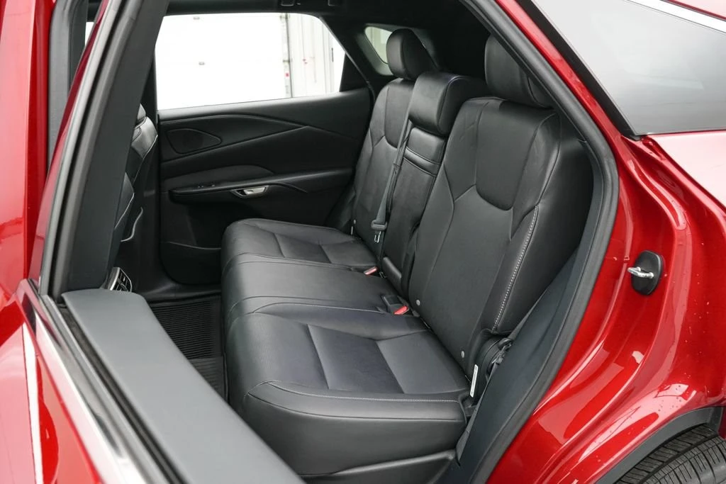 2023 Lexus RX 5th Gen - Image 19 of 21