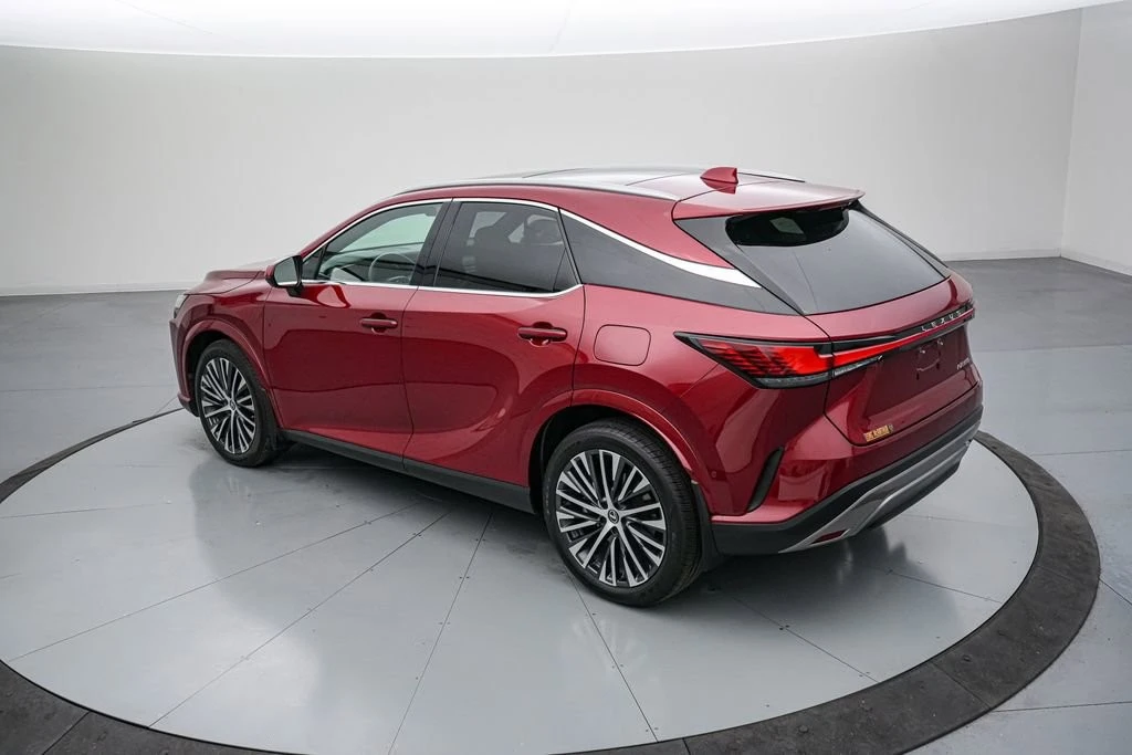 2023 Lexus RX 5th Gen - Image 7 of 21