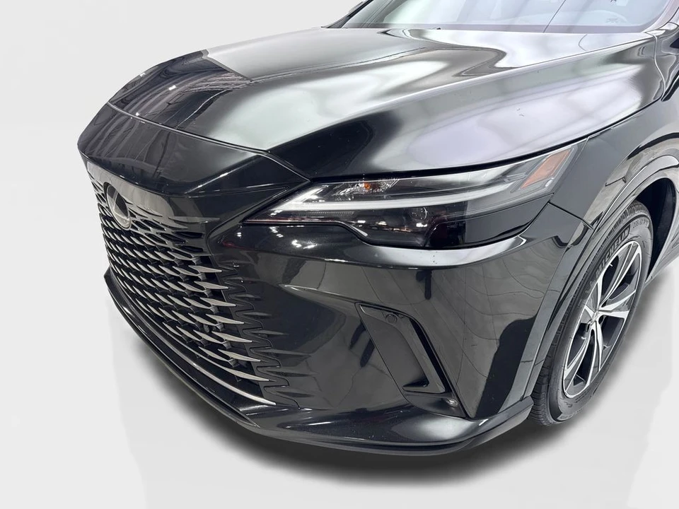 2023 Lexus RX 5th Gen - Image 16 of 21