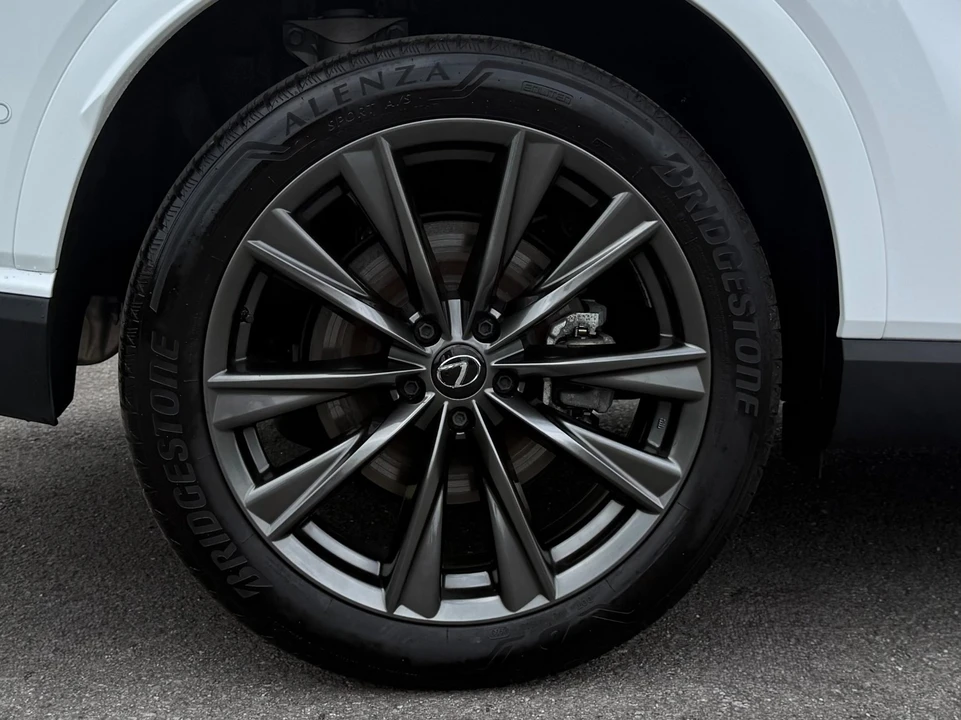 2023 Lexus RX 5th Gen - Image 13 of 31