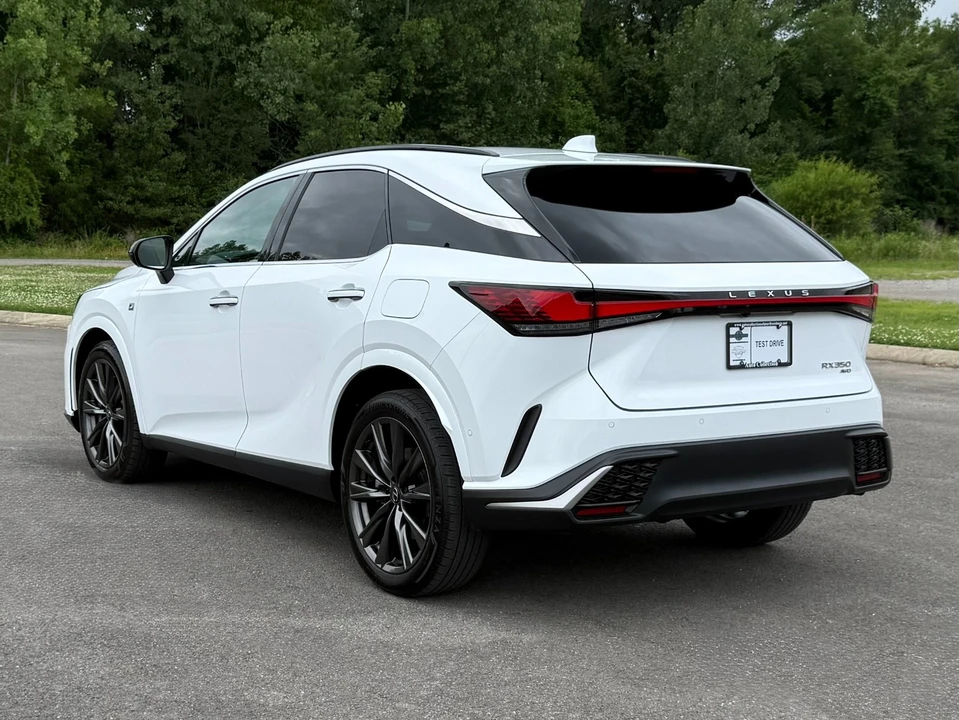 2023 Lexus RX 5th Gen - Image 4 of 31