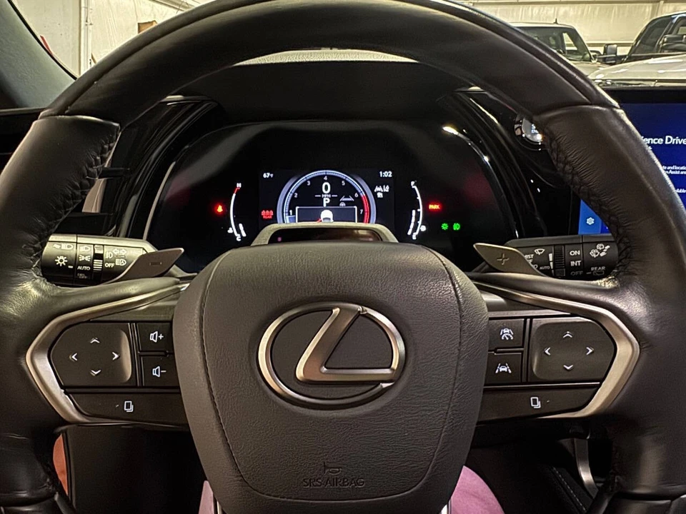 2023 Lexus RX 5th Gen - Image 9 of 12