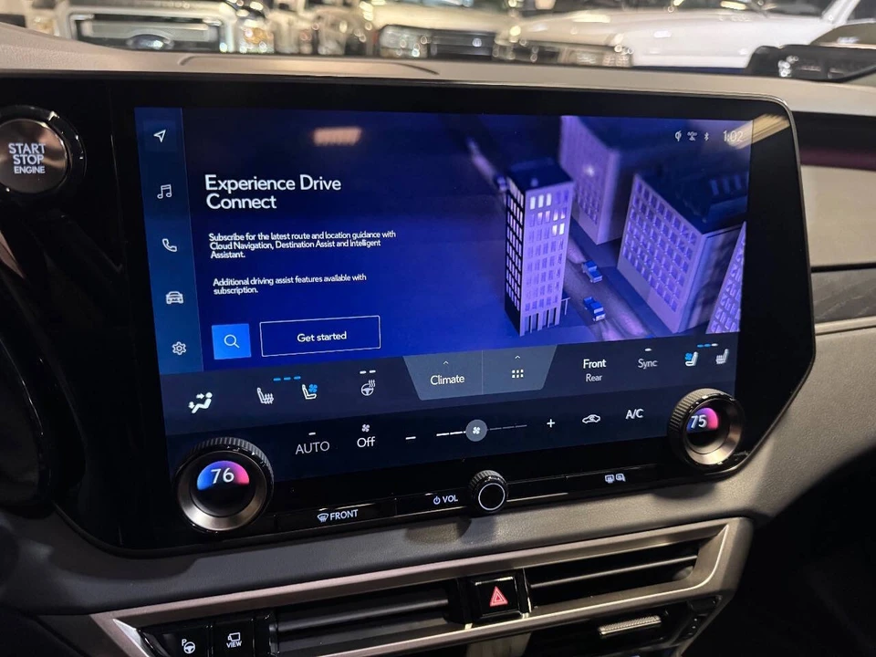 2023 Lexus RX 5th Gen - Image 11 of 12