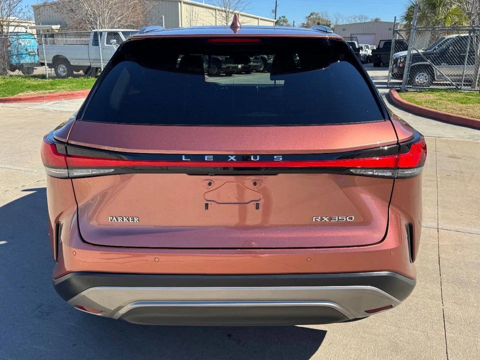 2023 Lexus RX 5th Gen - Image 5 of 12