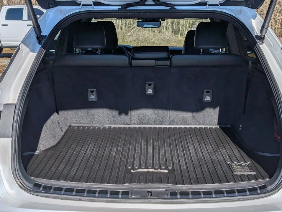 2023 Lexus RX 5th Gen - Image 26 of 27