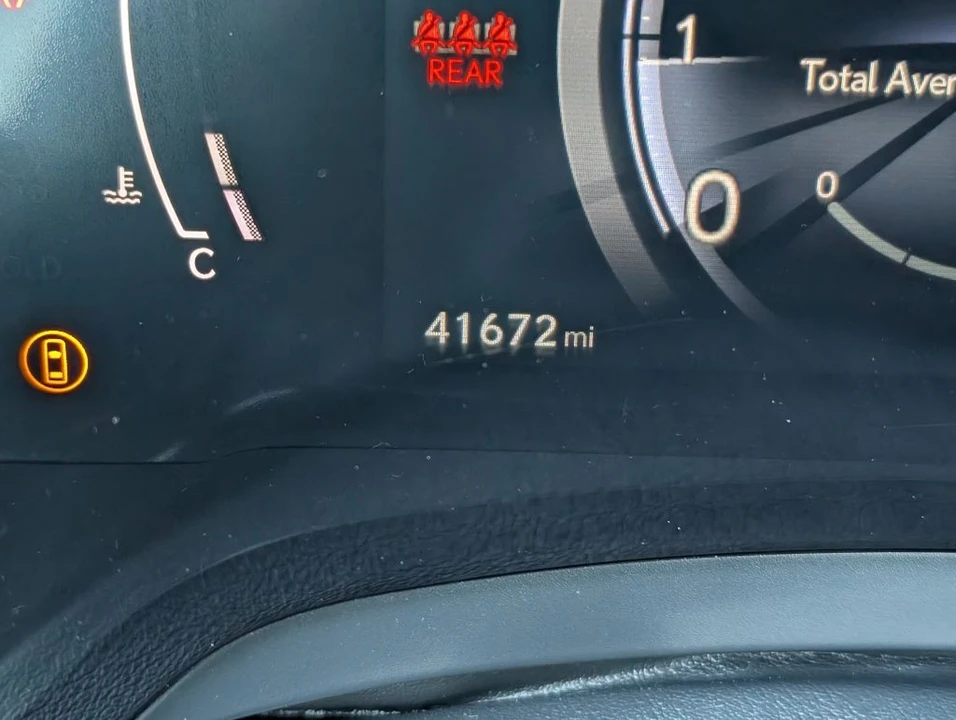 2023 Lexus RX 5th Gen - Image 16 of 27