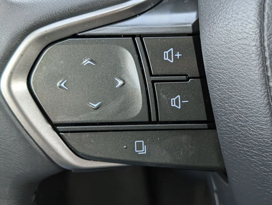 2023 Lexus RX 5th Gen - Image 13 of 27