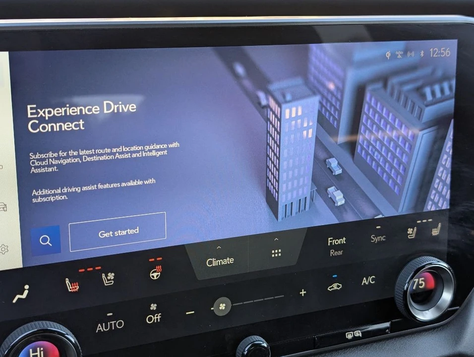 2023 Lexus RX 5th Gen - Image 18 of 27