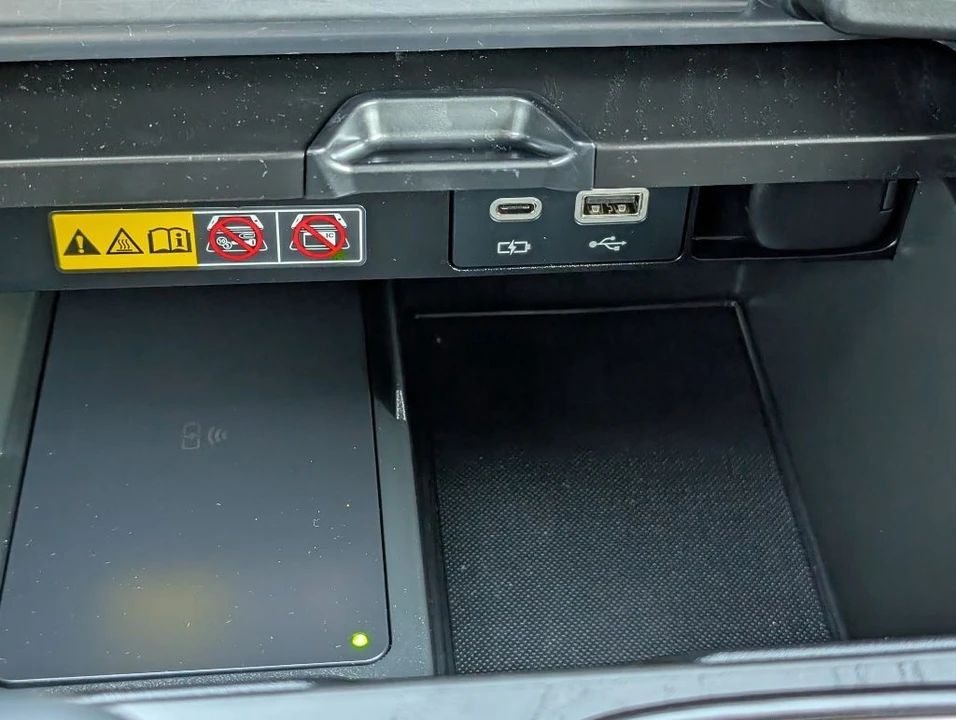 2023 Lexus RX 5th Gen - Image 22 of 27