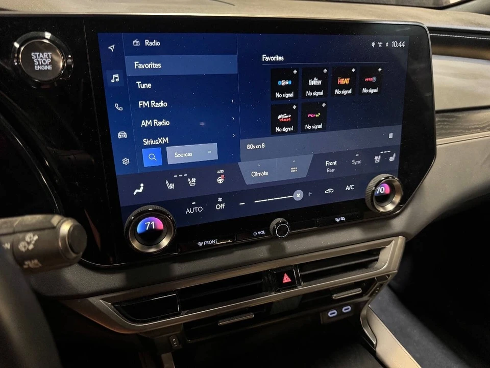 2023 Lexus RX 5th Gen - Image 11 of 12