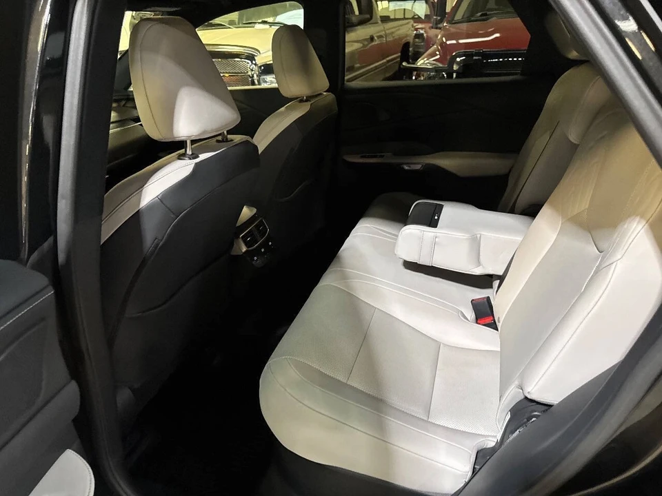 2023 Lexus RX 5th Gen - Image 4 of 12