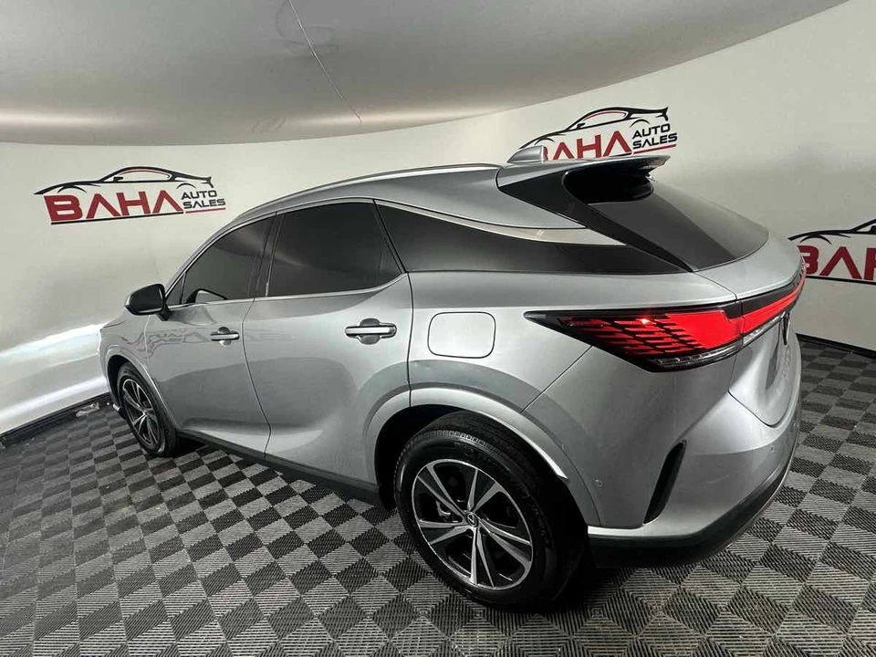2023 Lexus RX 5th Gen - Image 5 of 21