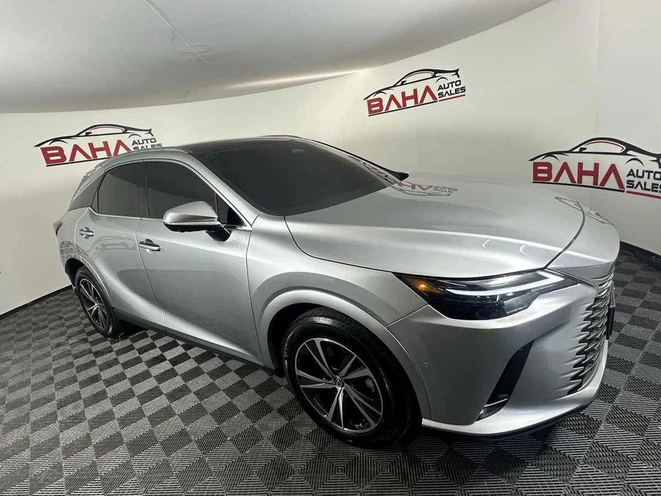 2023 Lexus RX 5th Gen - Image 11 of 21