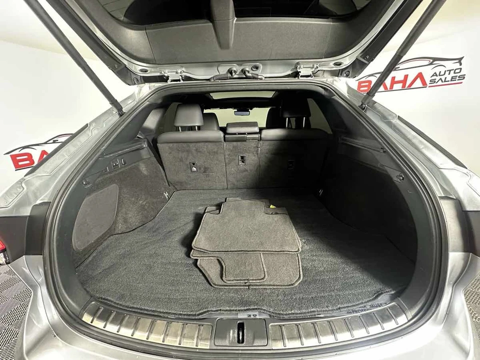 2023 Lexus RX 5th Gen - Image 19 of 21