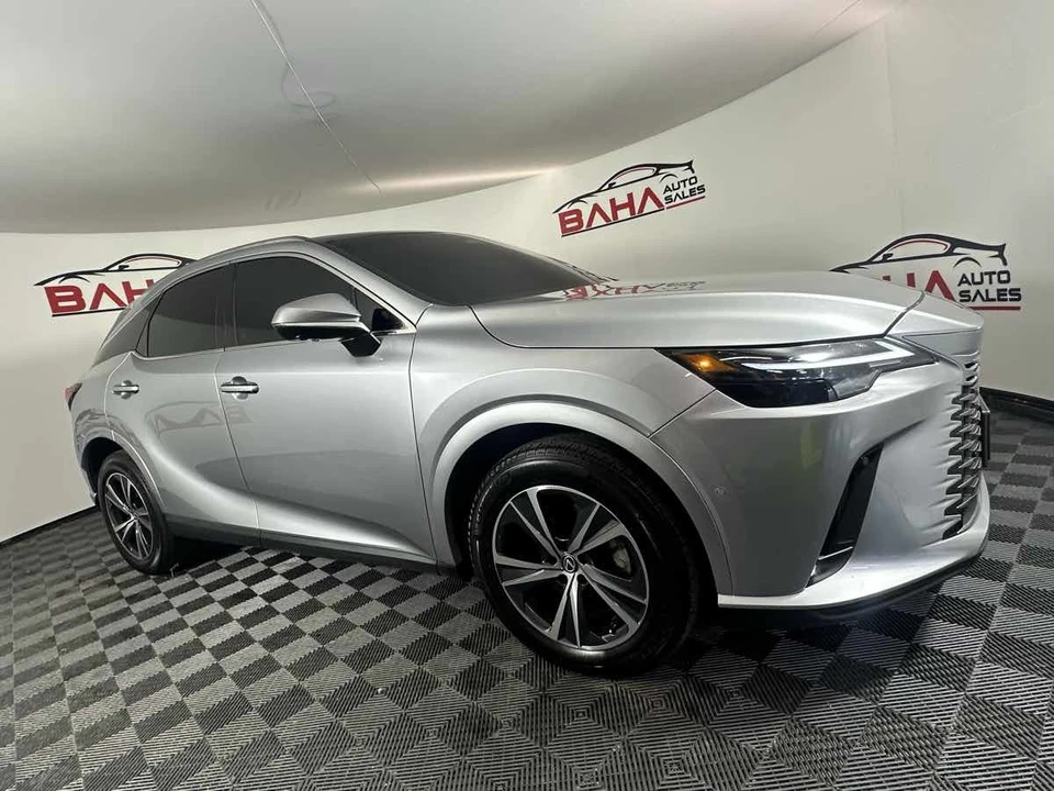 2023 Lexus RX 5th Gen - Image 12 of 21