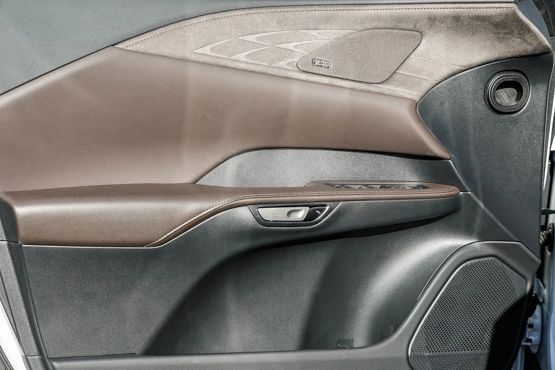 2023 Lexus RX 5th Gen - Image 21 of 21