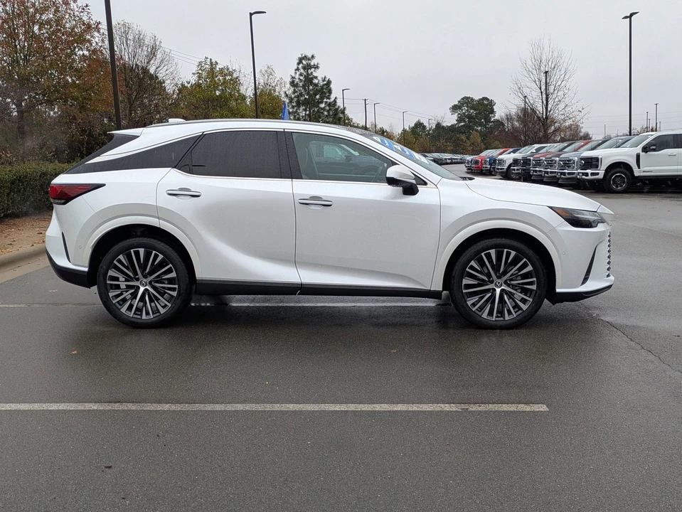 2023 Lexus RX 5th Gen - Image 3 of 12