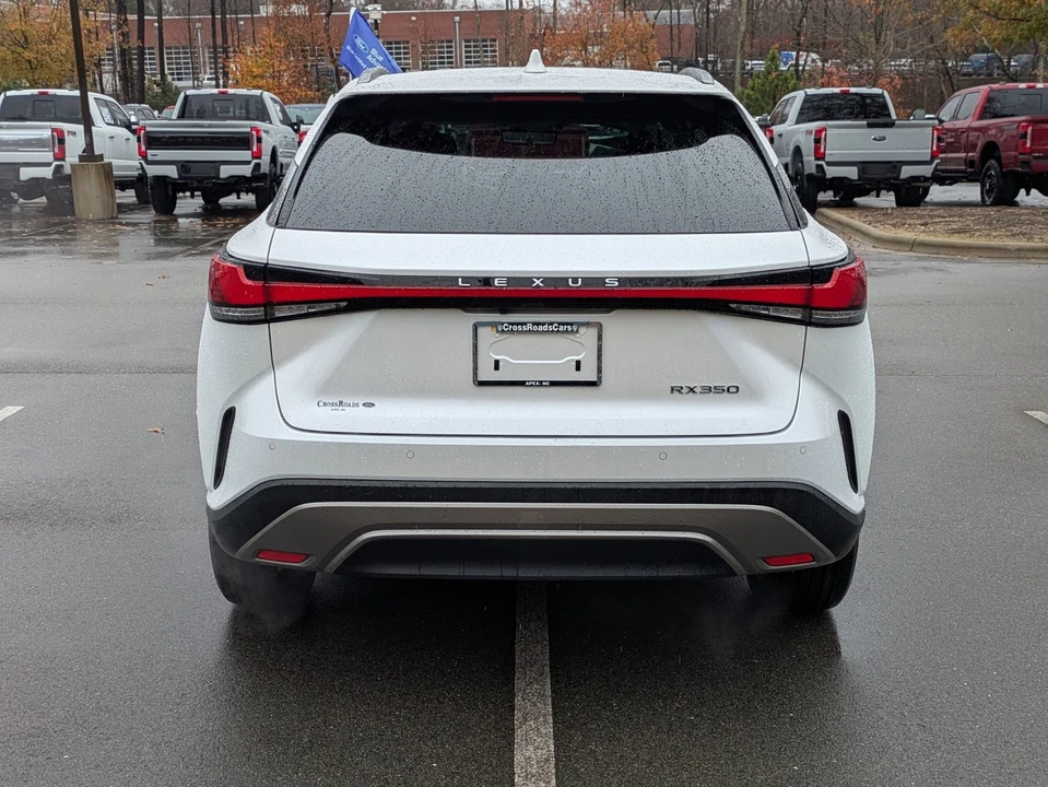 2023 Lexus RX 5th Gen - Image 5 of 12