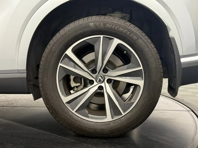 2023 Lexus RX 5th Gen - Image 13 of 21