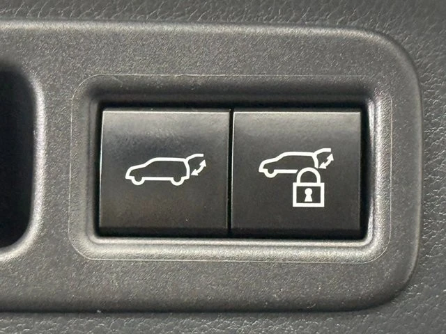 2023 Lexus RX 5th Gen - Image 12 of 21