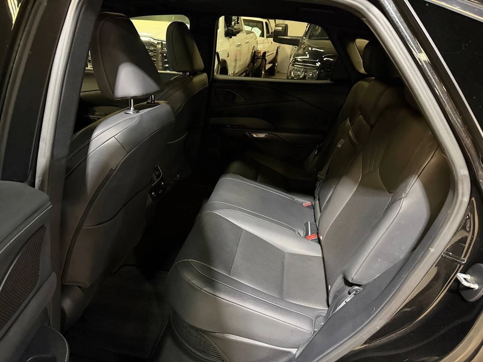 2023 Lexus RX 5th Gen - Image 12 of 12