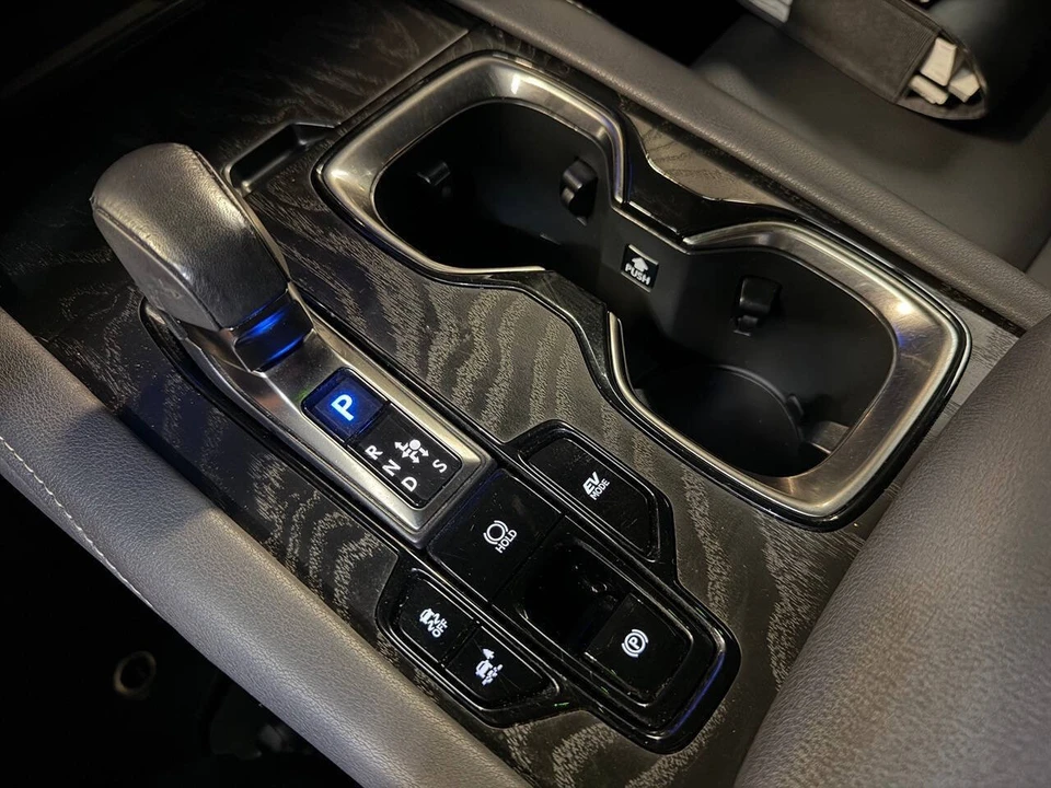 2023 Lexus RX 5th Gen - Image 10 of 12