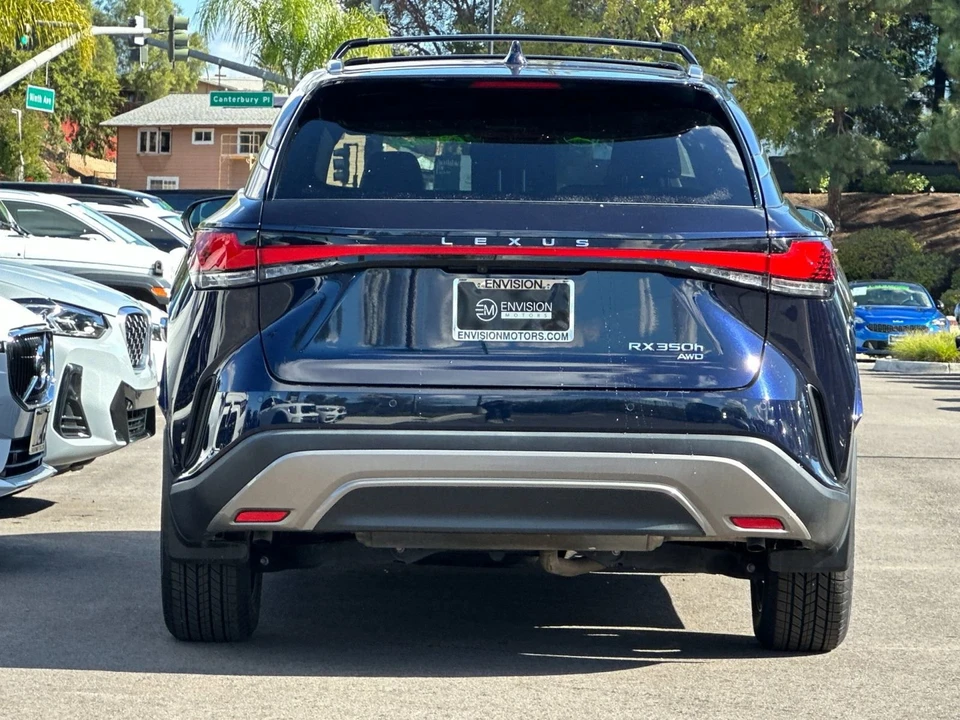 2023 Lexus RX 5th Gen - Image 4 of 12