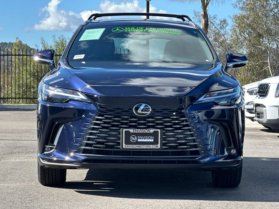2023 Lexus RX 5th Gen - Image 8 of 12